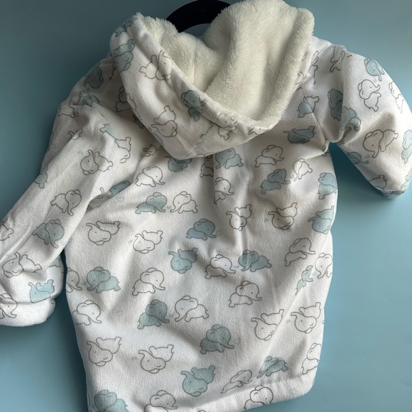 Cozy newborn baby boy blue whale bathrobe - Picture 8 of 8